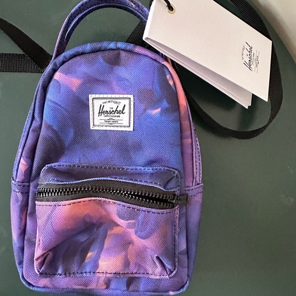 Brand new Hershel nova crossbody bag - Picture 4 of 4